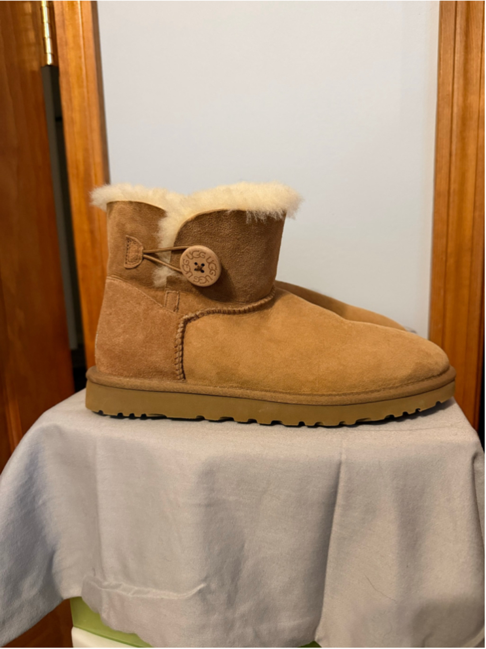 Women's UGG Bailey Button Ankle Boots Tan
